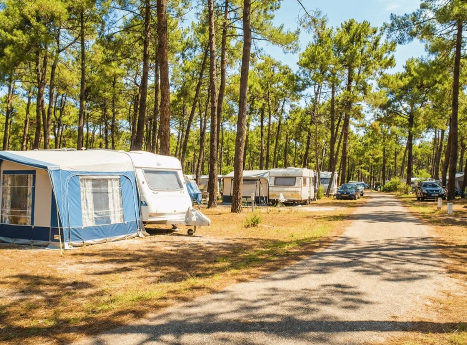 INFINI: Caravan or motorhome pitch (9m+)