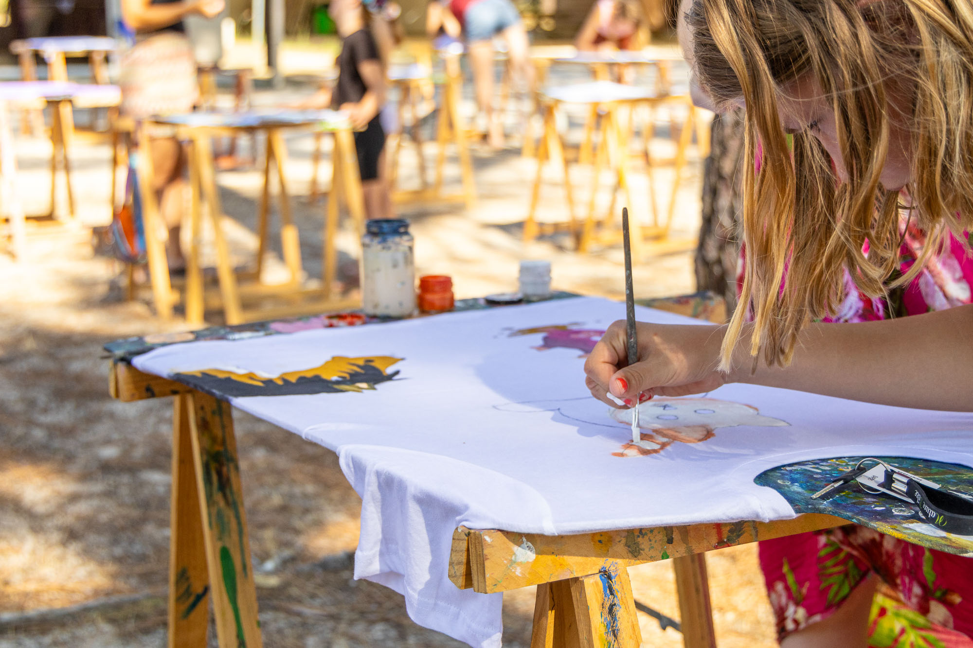 Painting camping activity